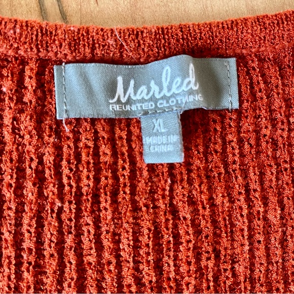 Ribbed knit top - Picture 3 of 8